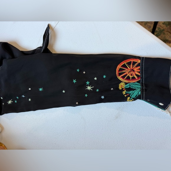 Double D Ranch Space Blouse - Picture 8 of 10